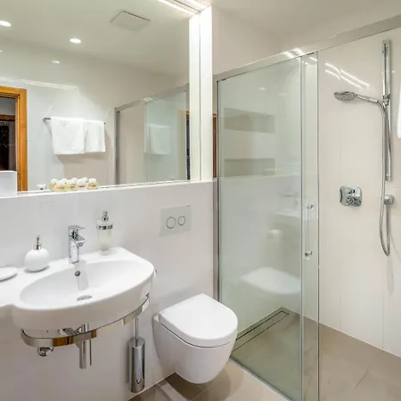 Hvar Sleeps 14 Pool Air Con Wifi 빌라 흐바르